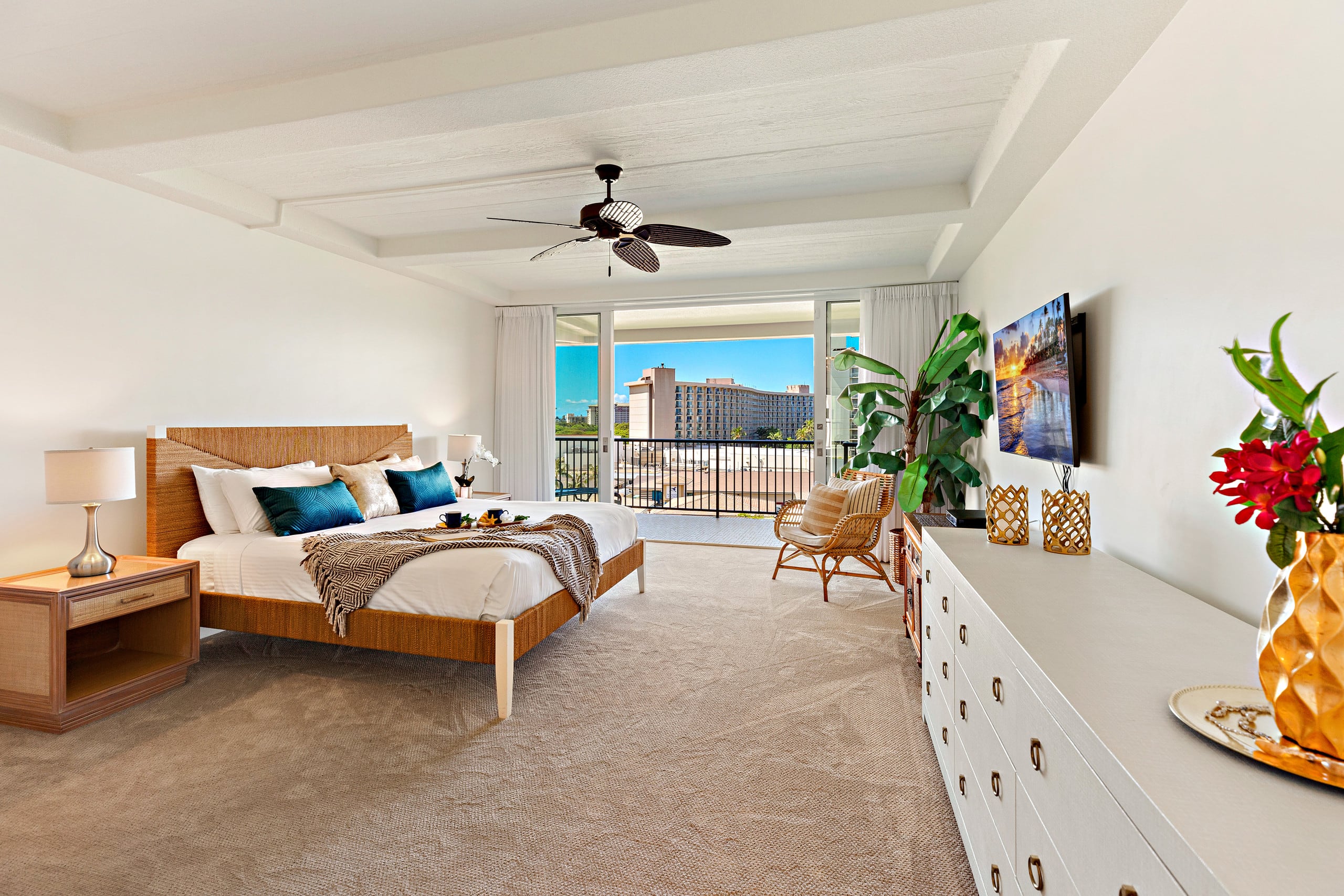 Condo in Lahaina · ★4.0 · 2 bedrooms · 2 beds · 2 baths - Image 16