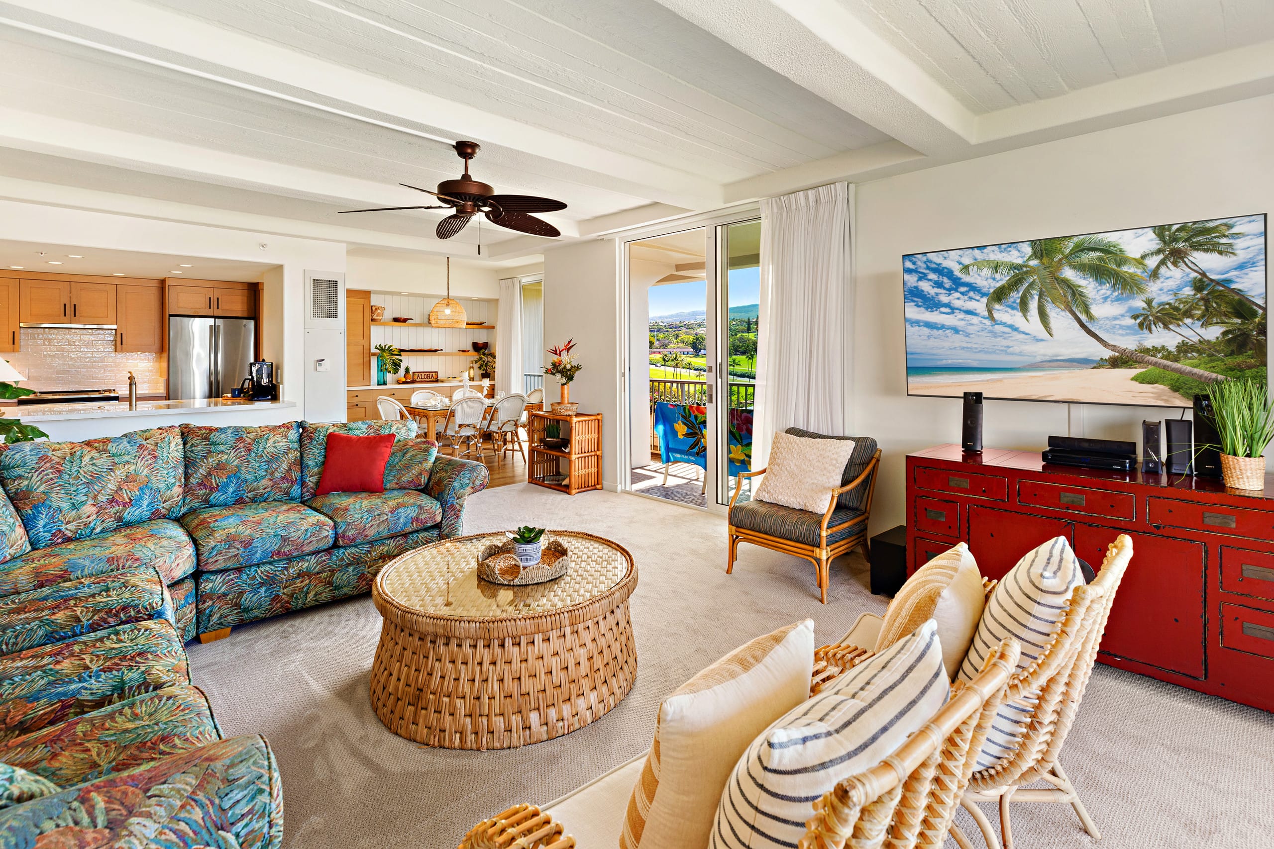 Condo in Lahaina · ★4.0 · 2 bedrooms · 2 beds · 2 baths - Image 2