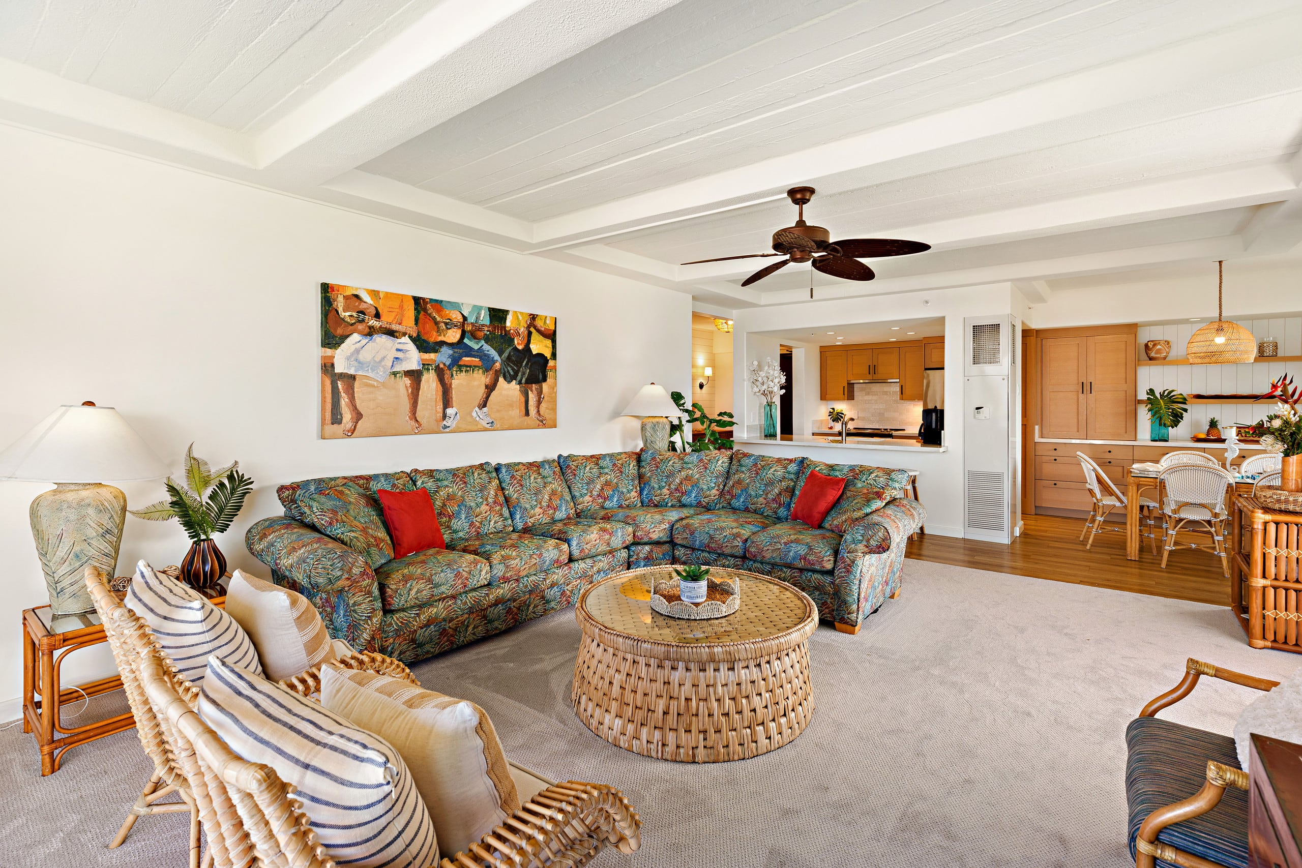 Condo in Lahaina · ★4.0 · 2 bedrooms · 2 beds · 2 baths - Image 3