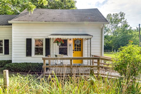 Peaceful Franklin Cottage ~ 1 Mi to Downtown!