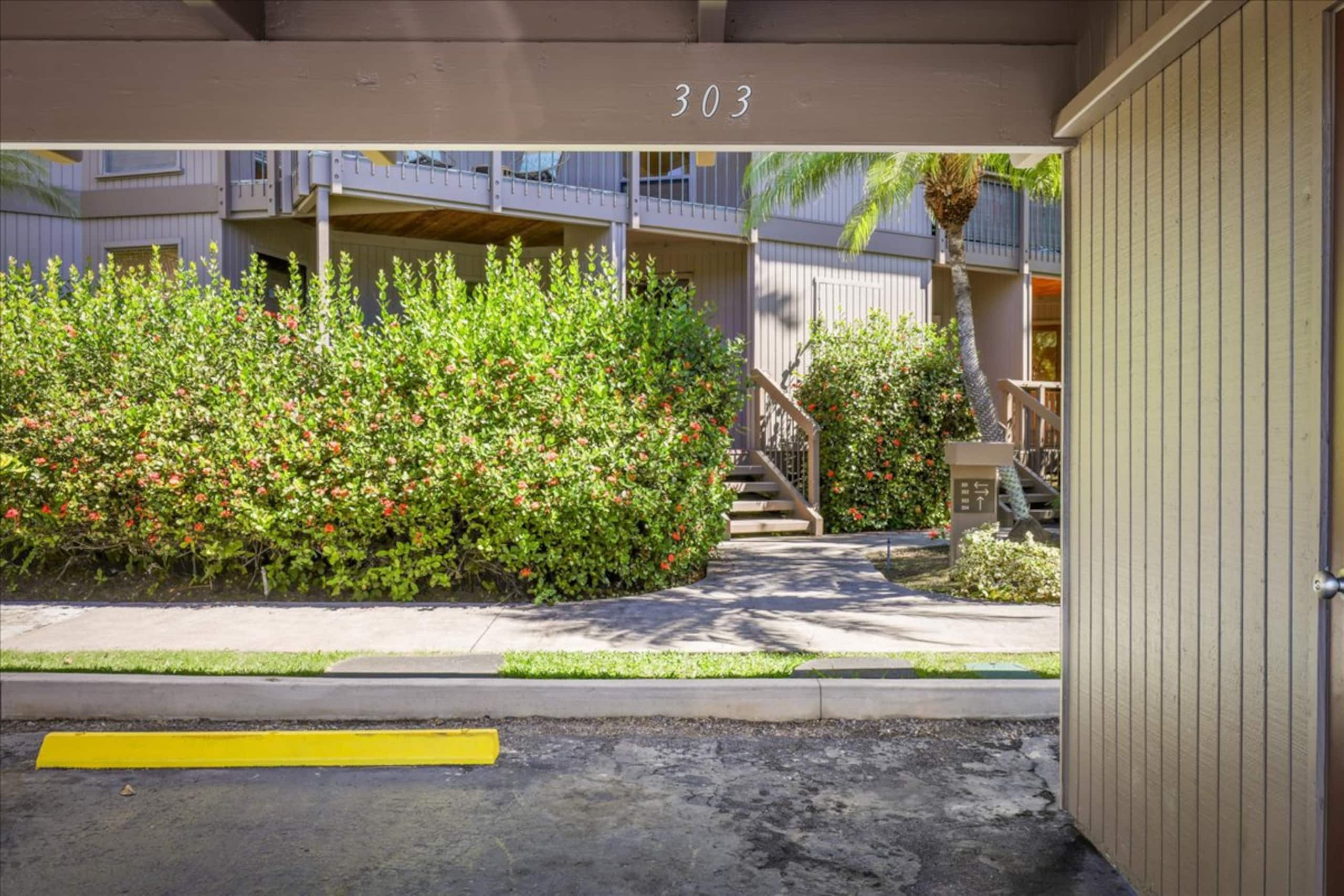 Condo in Kailua-Kona · ★4.86 · 3 bedrooms · 3 beds · 2 baths - Image 30