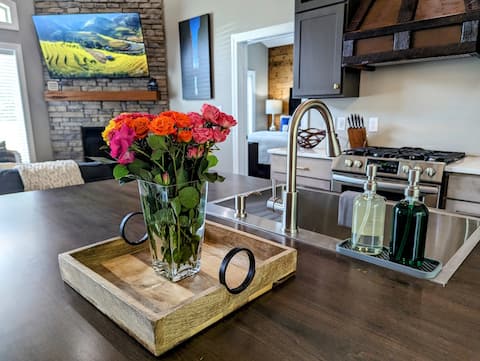 Brand New Ultra Luxury Villa near Red River Gorge