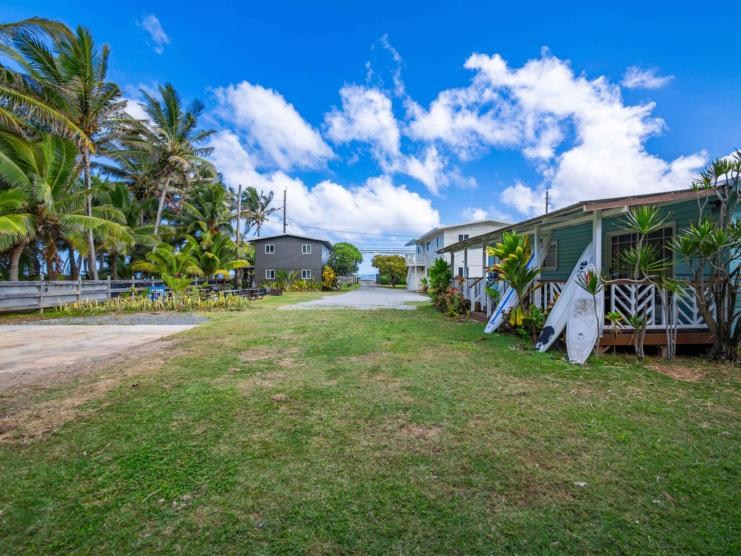 Home in Hauula · ★5.0 · 15 bedrooms · 26 beds · 5 private baths - Image 77
