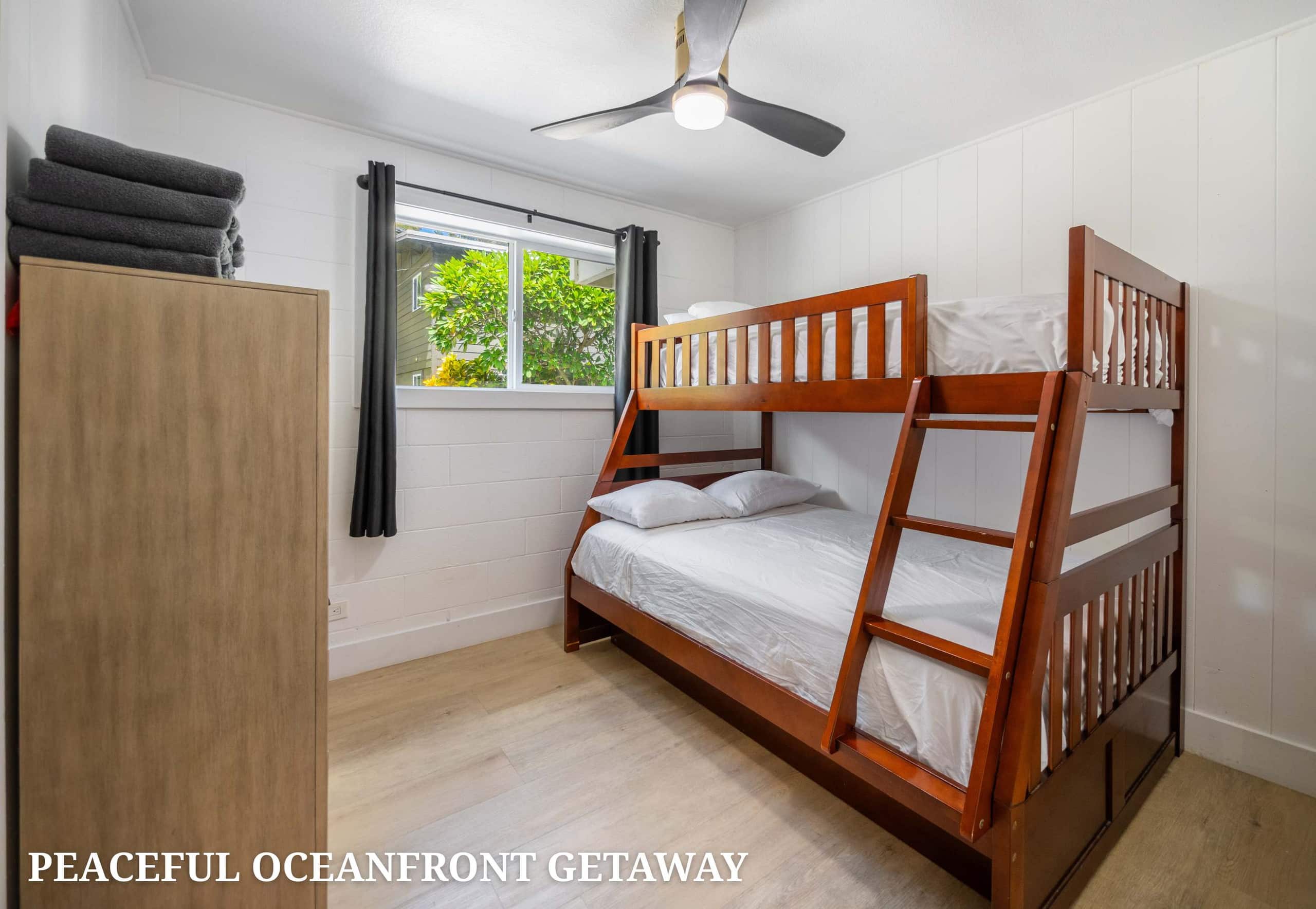 Home in Hauula · ★5.0 · 15 bedrooms · 26 beds · 5 private baths - Image 23