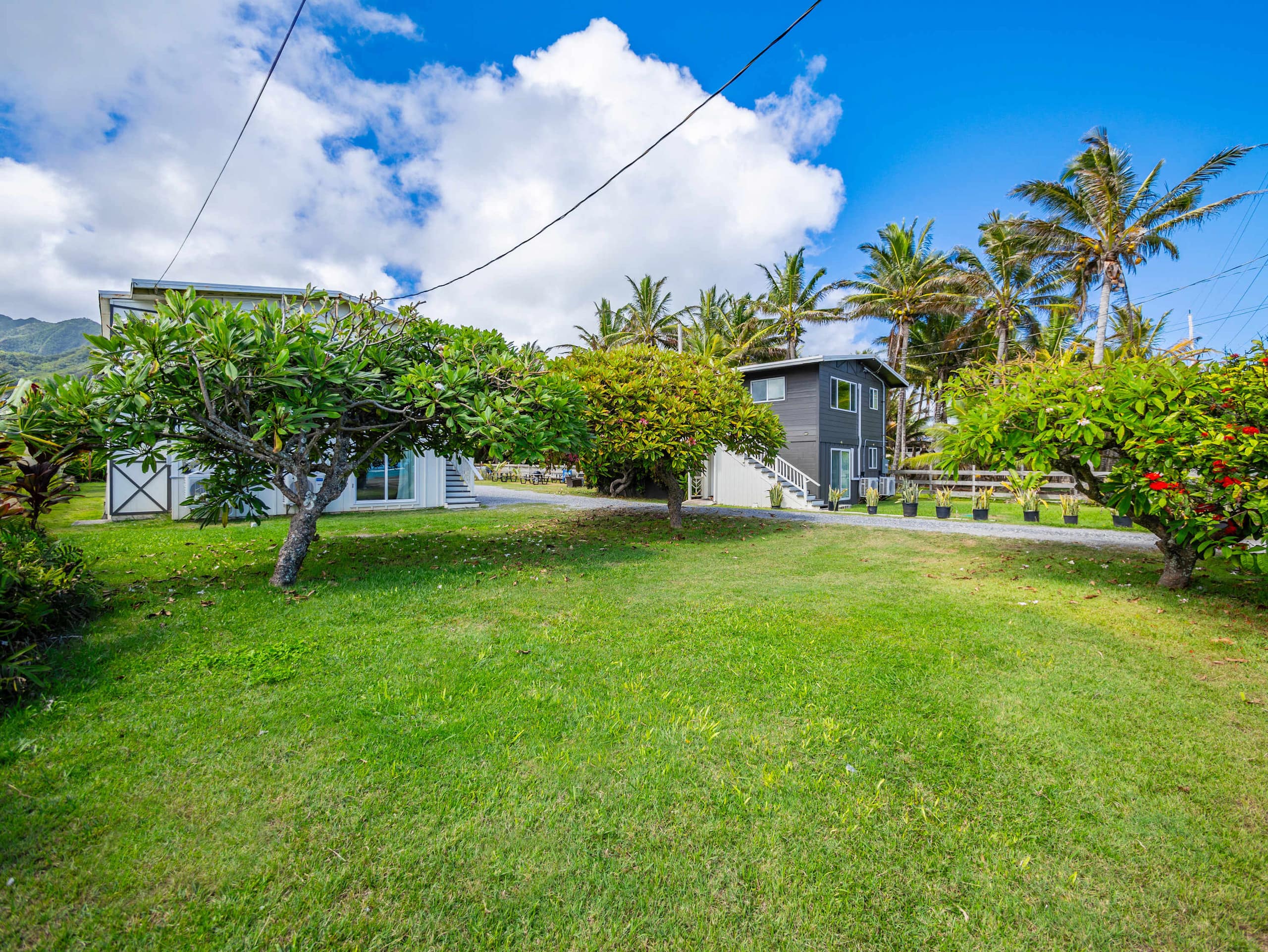 Home in Hauula · ★5.0 · 15 bedrooms · 26 beds · 5 private baths - Image 80