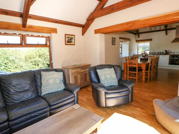 Stable Cottage - Narberth