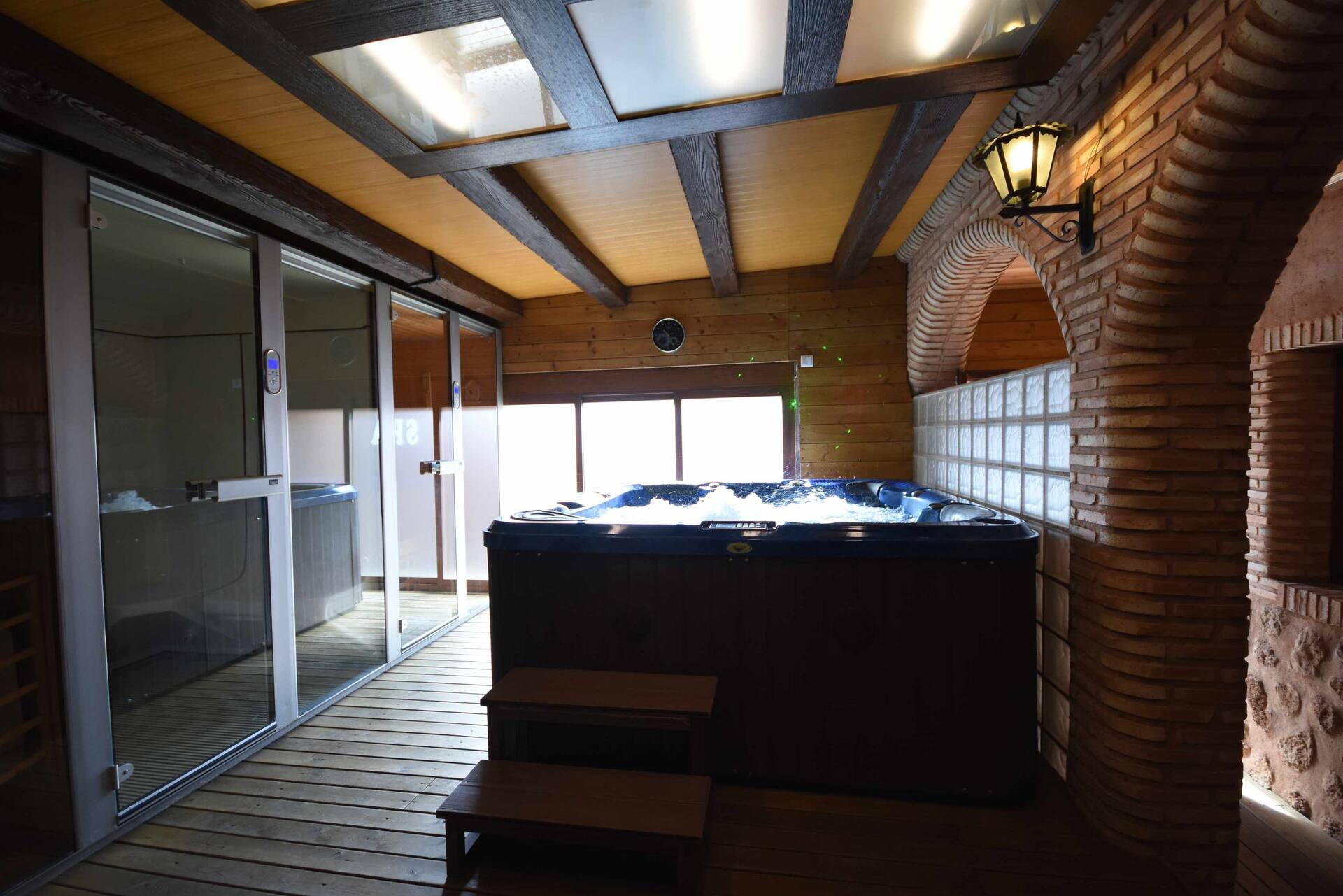 Casa rural de estilo rustico con SPA — photo 3