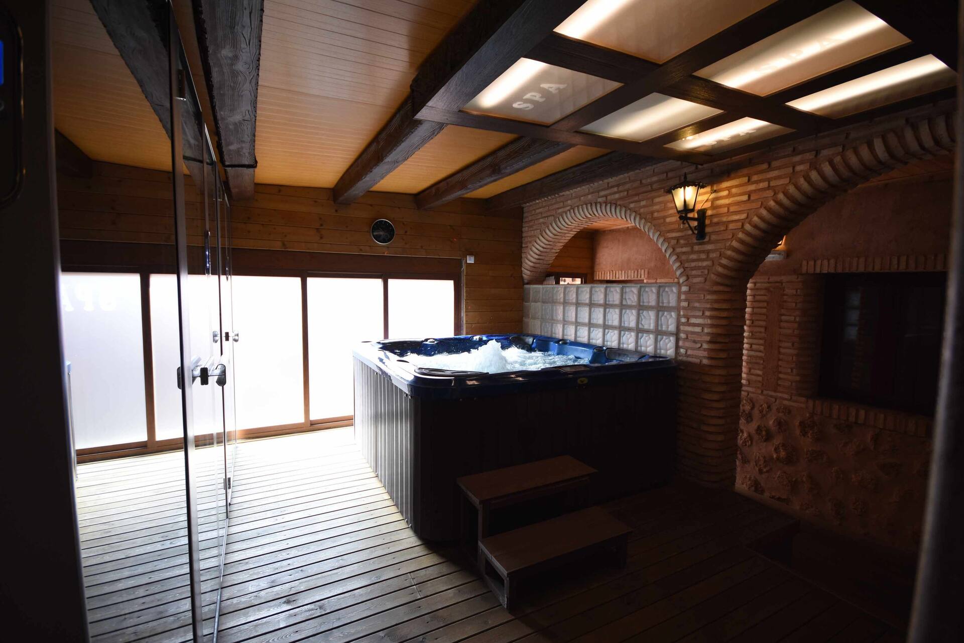 Casa rural de estilo rustico con SPA — photo 4