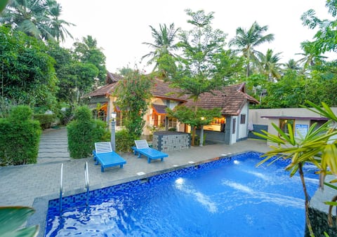 2 BR Luxury Private pool villa in Kovalom