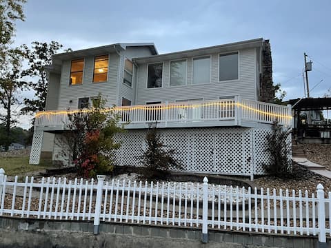 Luxury Lakefront Home with Private Dock 5BR/5BA