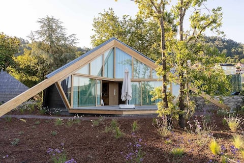 Successful Airbnb property: Xarás Cabin, Chuchamel in Marín