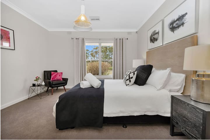 Spacious bedrrooms throughout