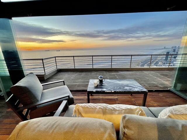 Penthouse-100 000 Gemstones on display,All Ensuite gallery image 2