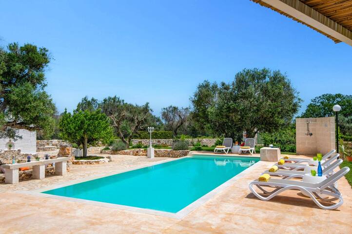 Villa La Pagghiara by Villa Plus gallery image 4