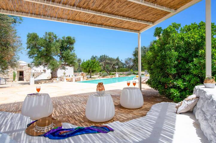 Villa La Pagghiara by Villa Plus gallery image 2