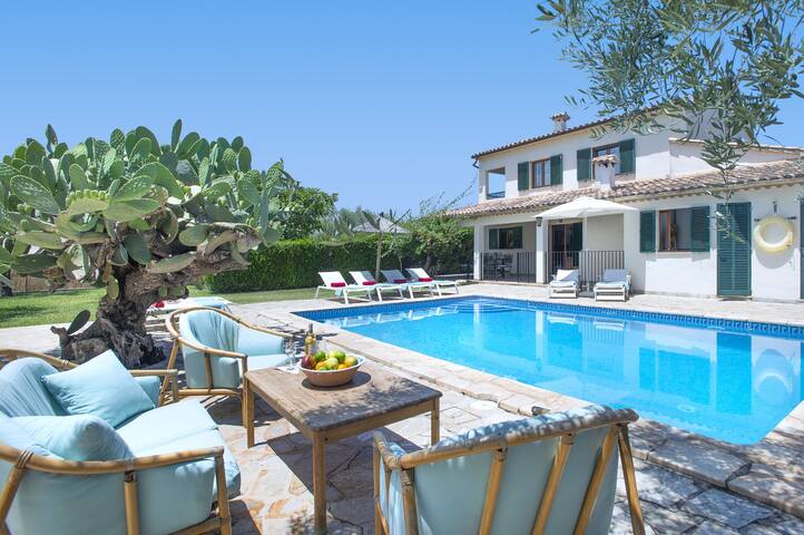 Villa La Vinya Gran by Villa Plus gallery image 4