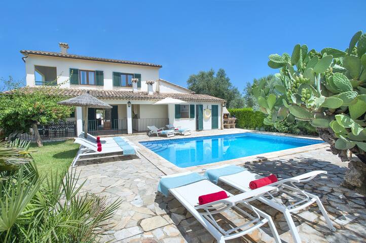 Villa La Vinya Gran by Villa Plus gallery image 3