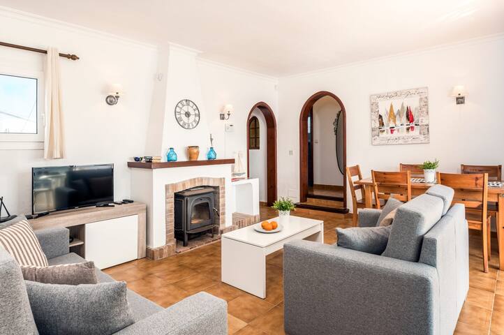 Villa Limon by Villa Plus gallery image 3