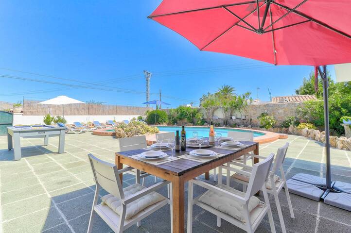 Villa Maite by Villa Plus gallery image 3