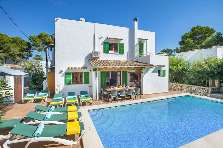 Villa Malen by Villa Plus