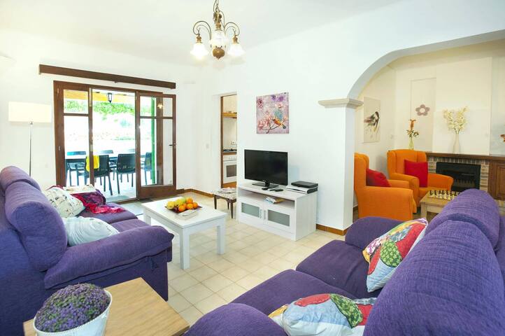 Villa Malen by Villa Plus gallery image 4