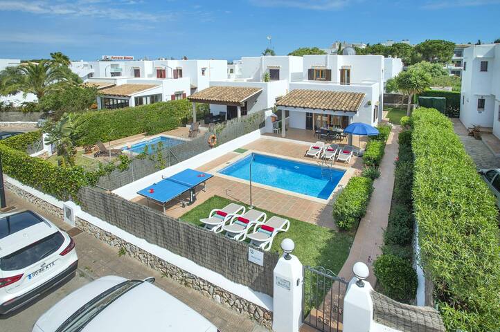 Villa Maria Celia by Villa Plus gallery image 3