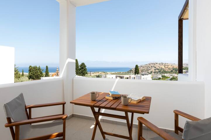 Villa Mariani by Villa Plus gallery image 5