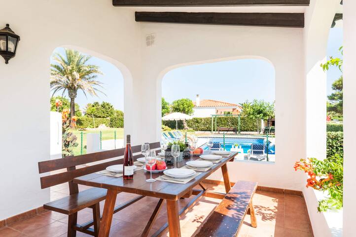 Villa Mercedes by Villa Plus gallery image 4