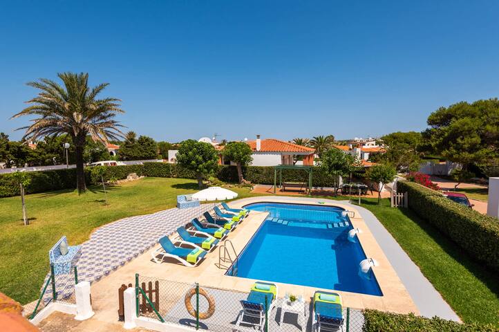 Villa Mercedes by Villa Plus gallery image 2