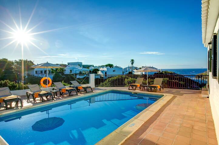 Villa Nereida by Villa Plus gallery image 5