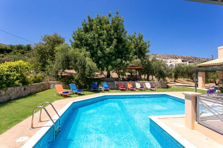 Villa Olive Grove by Villa Plus gallery image 4