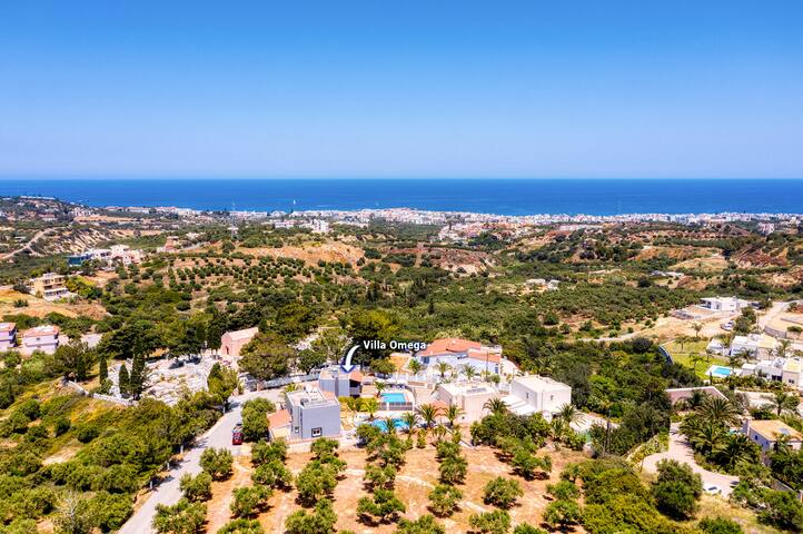 Villa Omega by Villa Plus gallery image 4