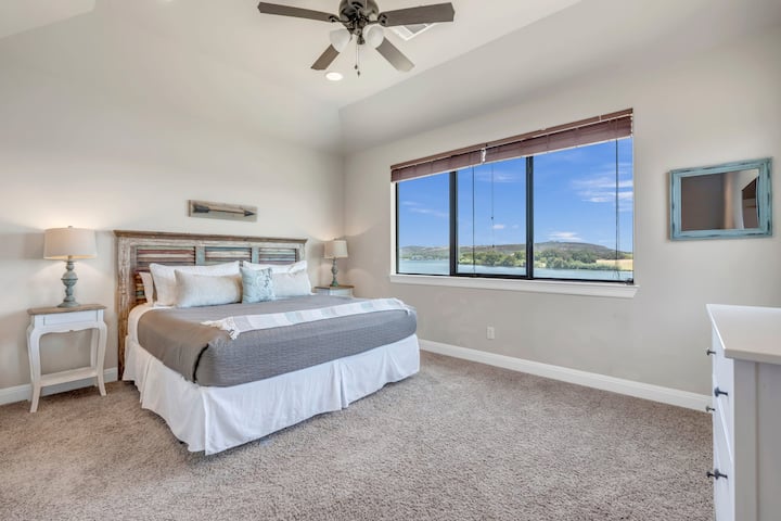 غرفة النوم رقم 2: الطابق الثاني