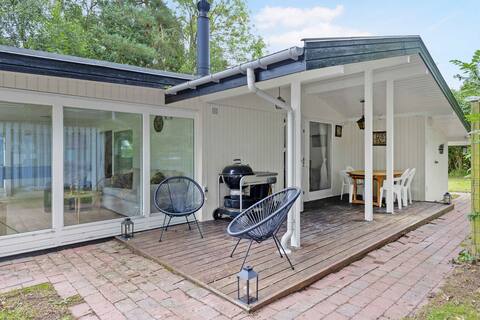 Newly renovated holiday home in the forest