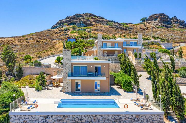 Villa Rami by Villa Plus gallery image 2