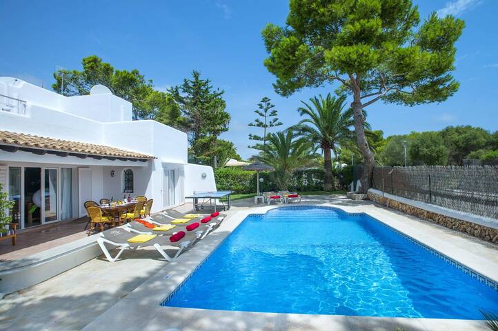 Villa Reco by Villa Plus gallery image 3