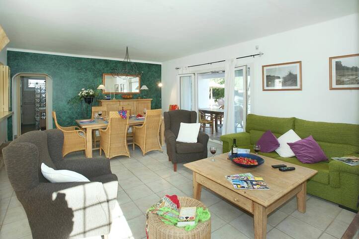 Villa Reco by Villa Plus gallery image 5