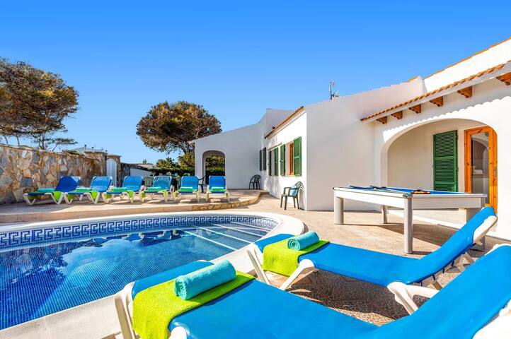 Villa Salord by Villa Plus gallery image 3