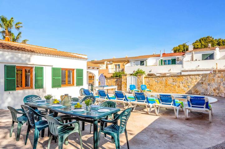 Villa Salord by Villa Plus gallery image 4