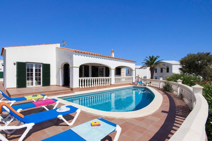 Villa Saona by Villa Plus gallery image 2