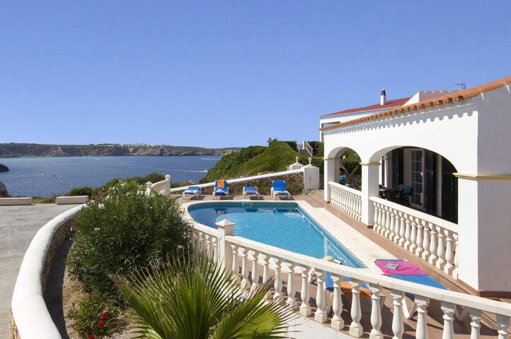 Villa Saona by Villa Plus gallery image 3