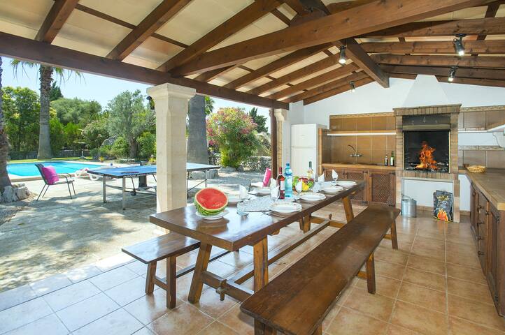 Villa Sebastian by Villa Plus gallery image 4