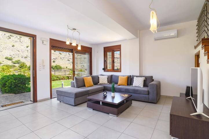 Villa St Nicholas by Villa Plus gallery image 5