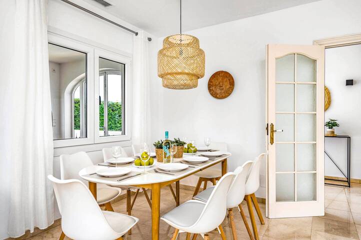 Villa Tramuntana Blanes by Villa Plus gallery image 5