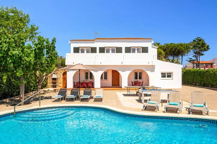 Villa Tres Arcos by Villa Plus gallery image 3