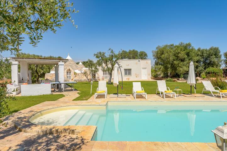 Villa Trullo Oro Verde by Villa Plus gallery image 3