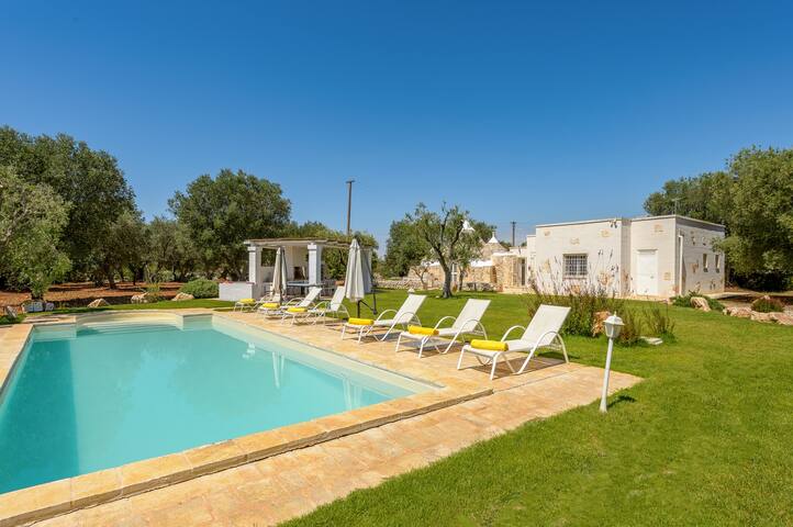 Villa Trullo Oro Verde by Villa Plus gallery image 5