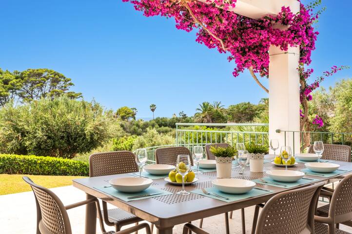 Villa Tama by Villa Plus gallery image 4