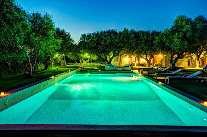 Villa Trulli Carolina by Villa Plus gallery image 4