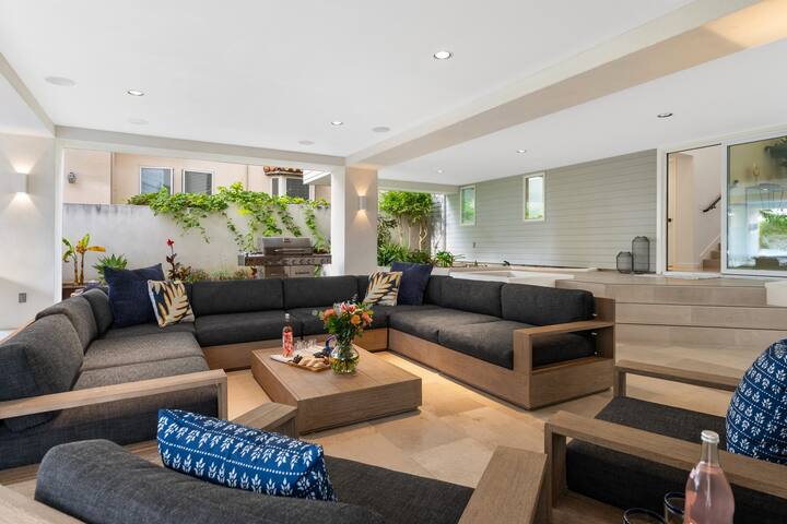 B5406 Shoreline Retreat gallery image 2